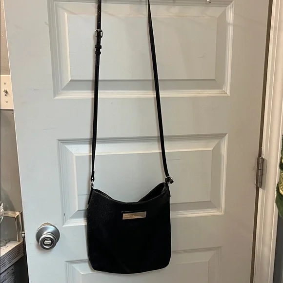 Steve Madden Black Crossbody Bag with Metal Nameplate - Picture 8 of 8